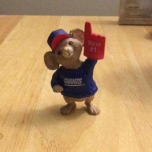 Giants fan mouse ornament. Comes in original box. Christmas/ holiday